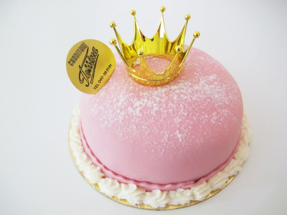 Розовый торт с короной и принцессой