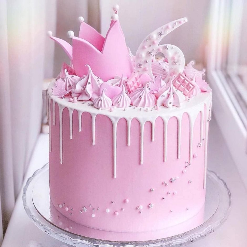 Нежный розовый торт для девочки