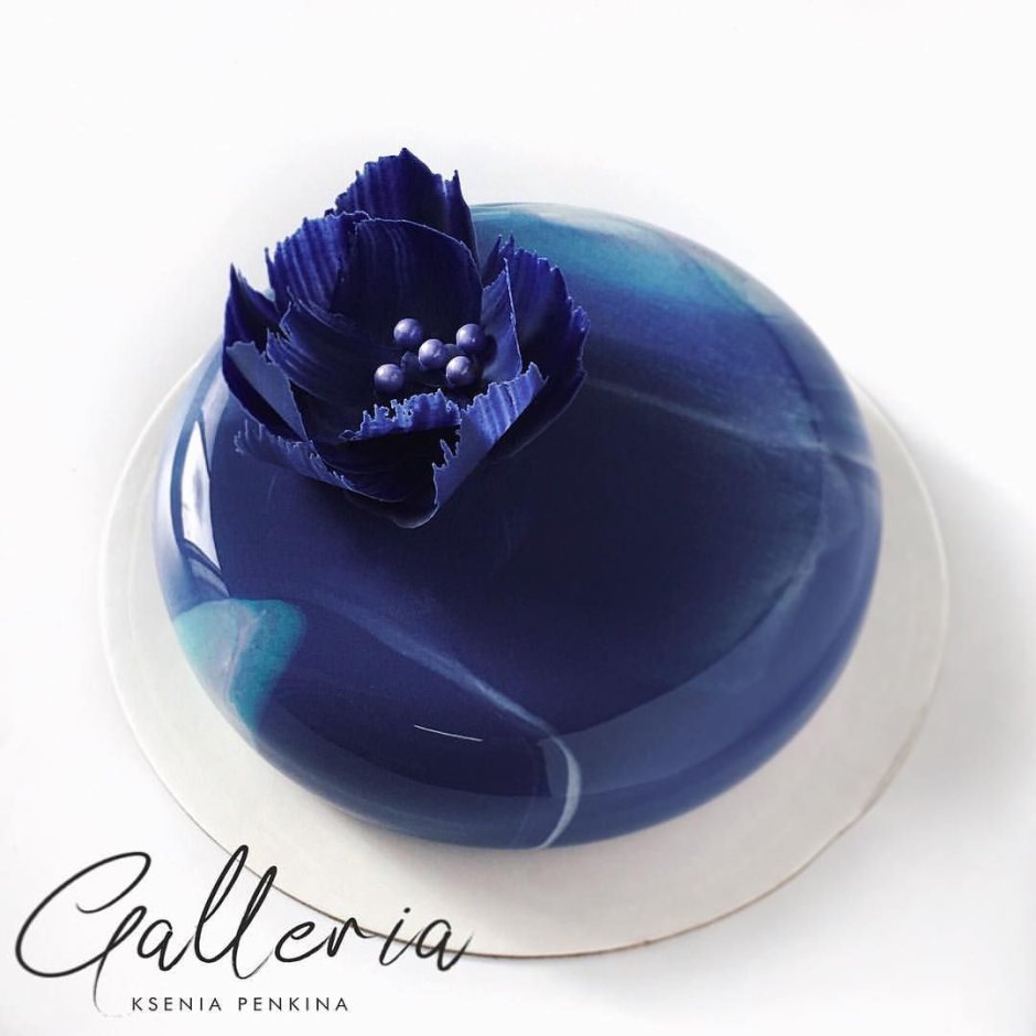 Муссовые синие свадебный торт