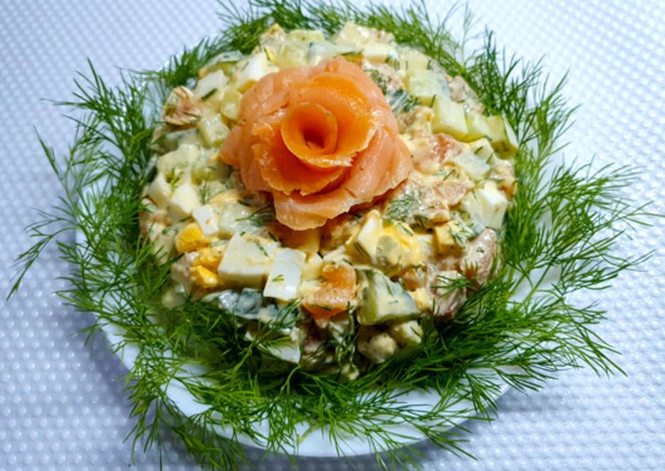 Осенний салат с лососем