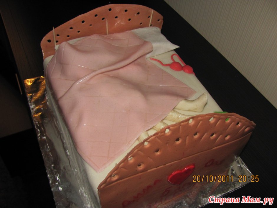 Торт кровать с матрасами