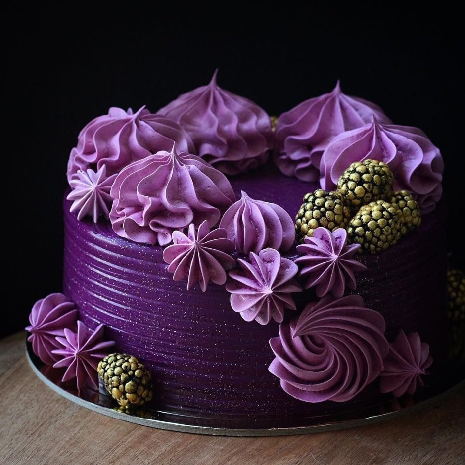 Красивый фиолетовый торт