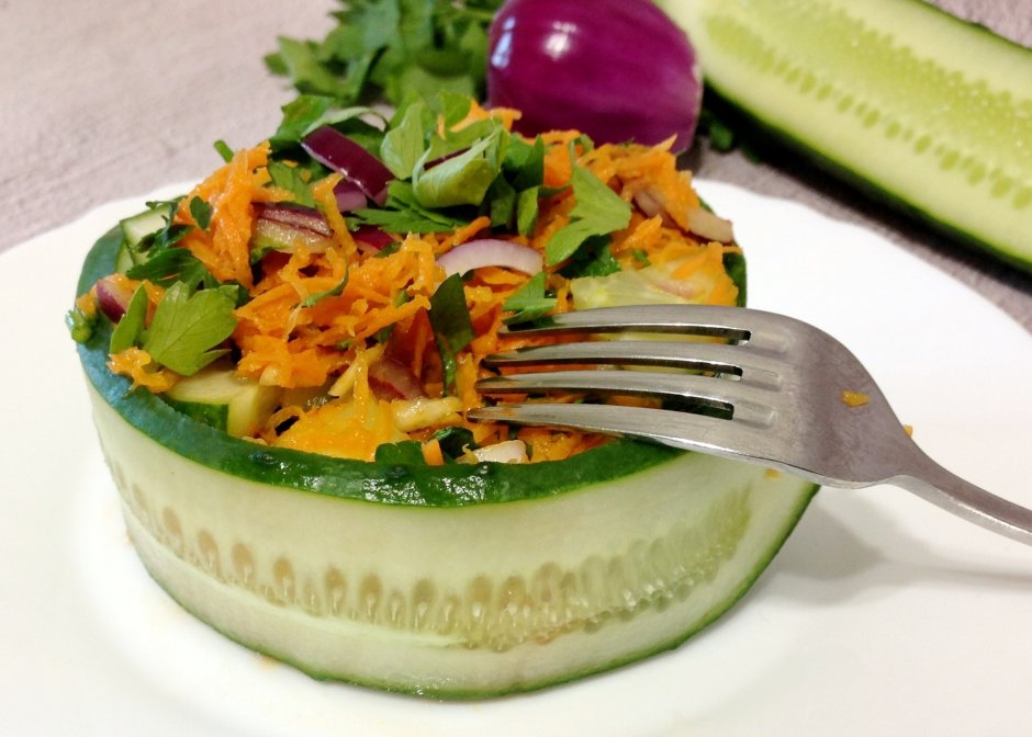 Слоеный салат из овощей