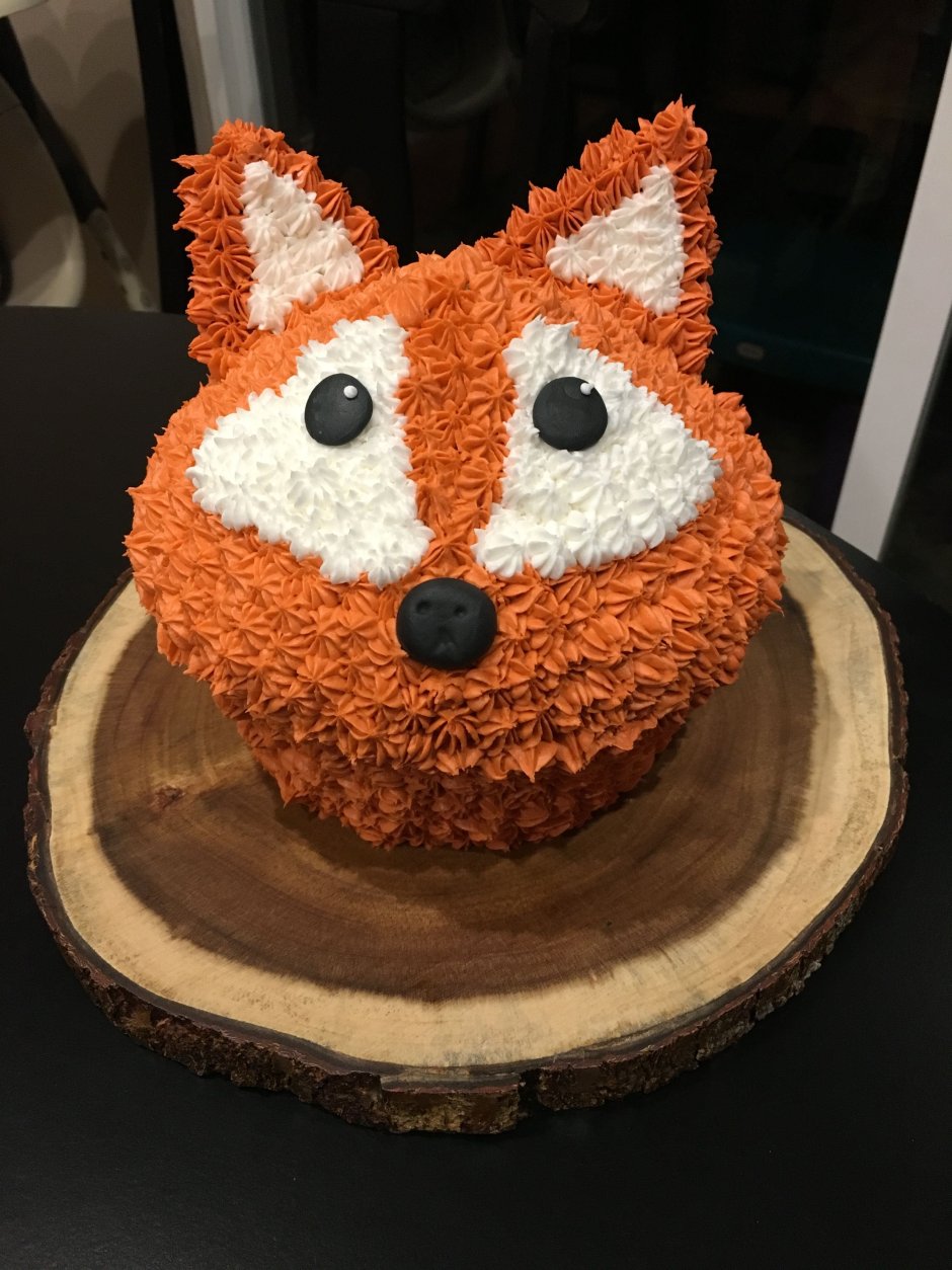 Торт в виде лисы