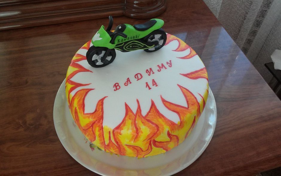 Торт с мотоциклом для мальчика 15 лет