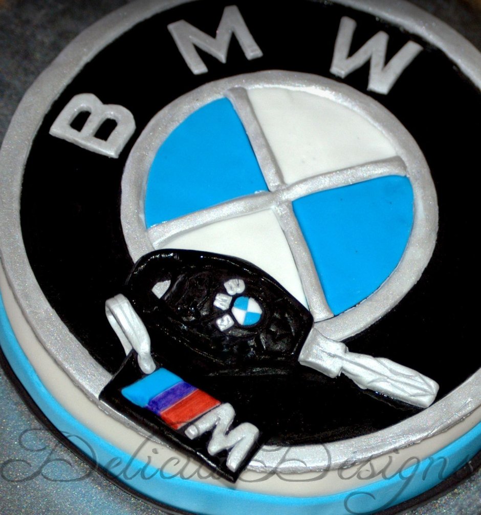 Торт с логотипом BMW