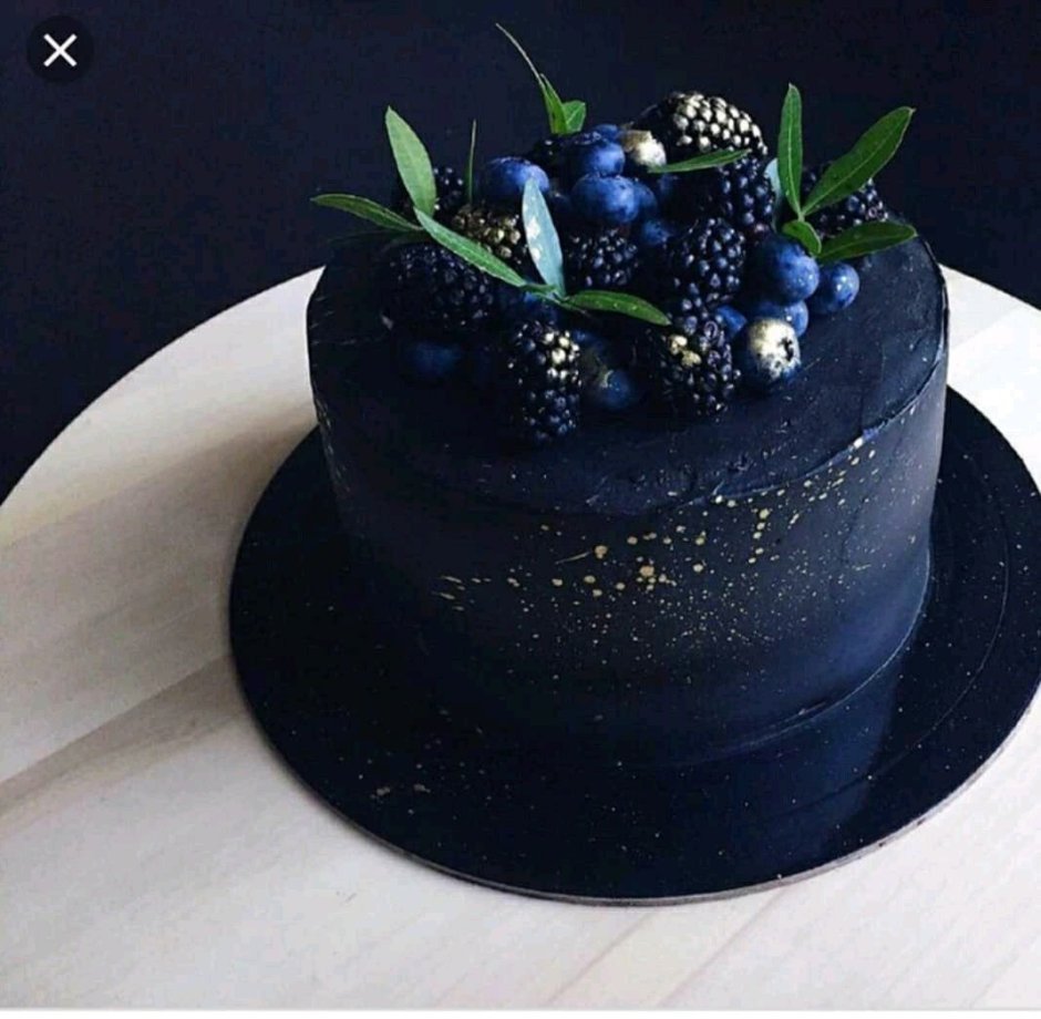 Торт черного цвета