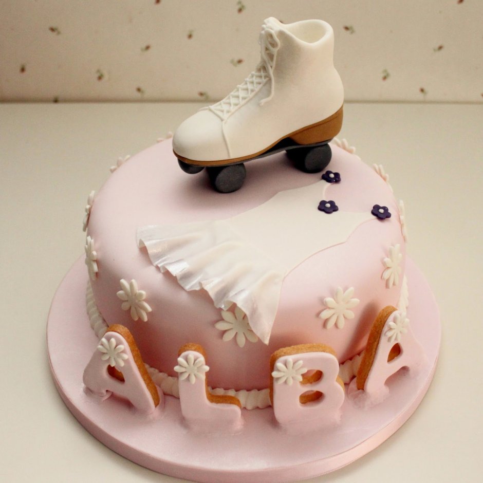 Красивый торт с коньками