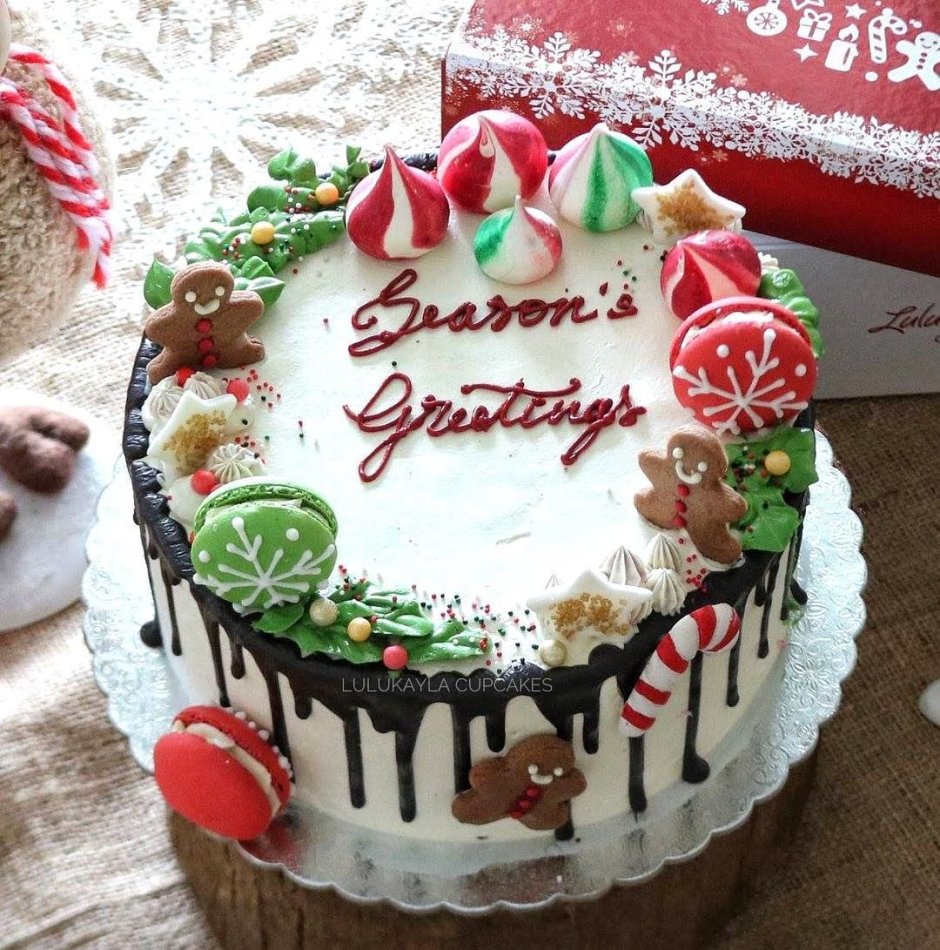 Надпись на торте с Рождеством