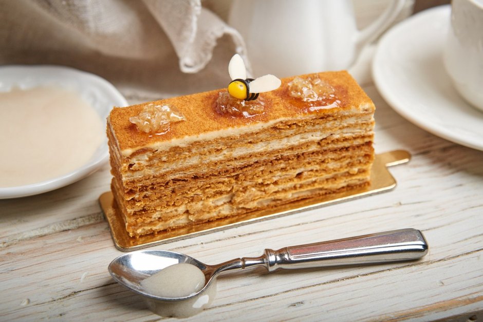 Рецепт пирожного медовик