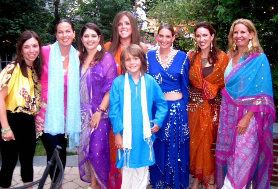 Вечеринка в индийском стиле одежда