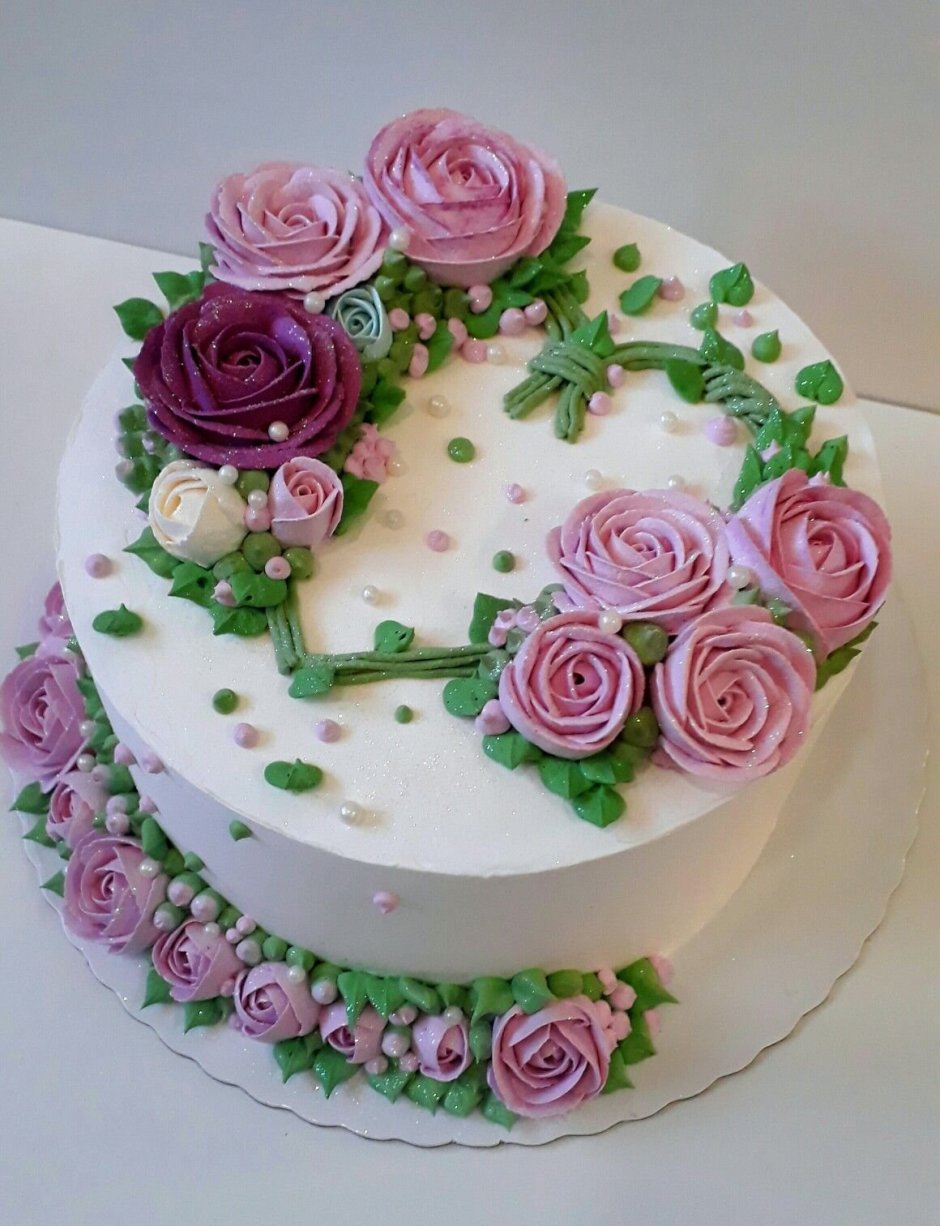 Торт для мамы с цветами из крема