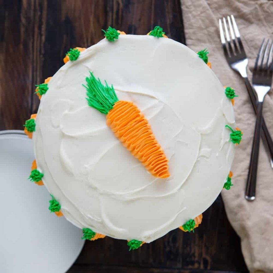 Декор морковь на торт