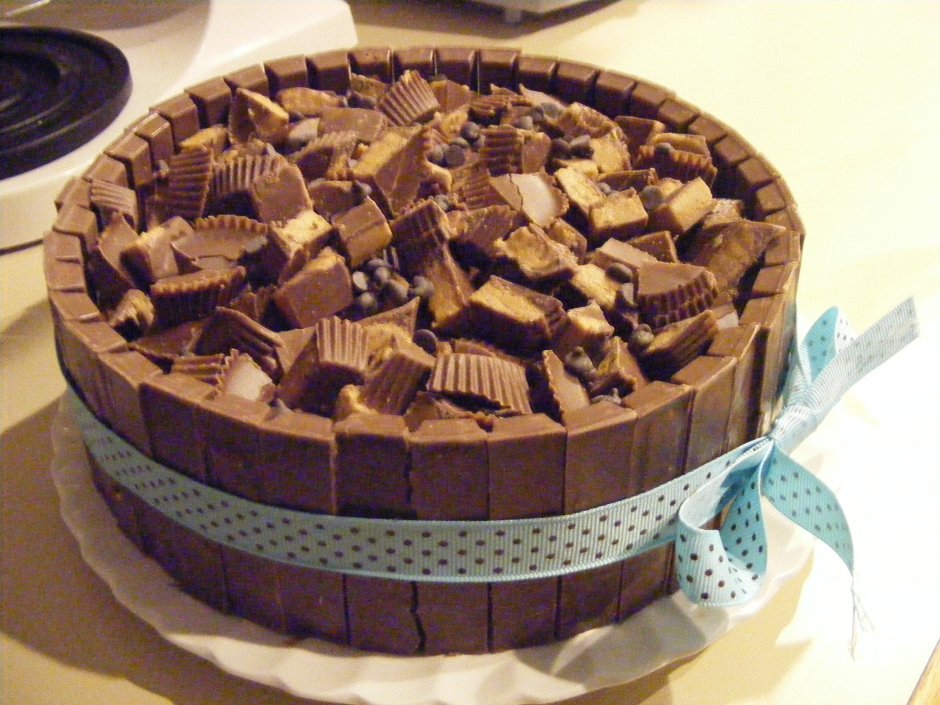 Украшение торта шоколадной плиткой