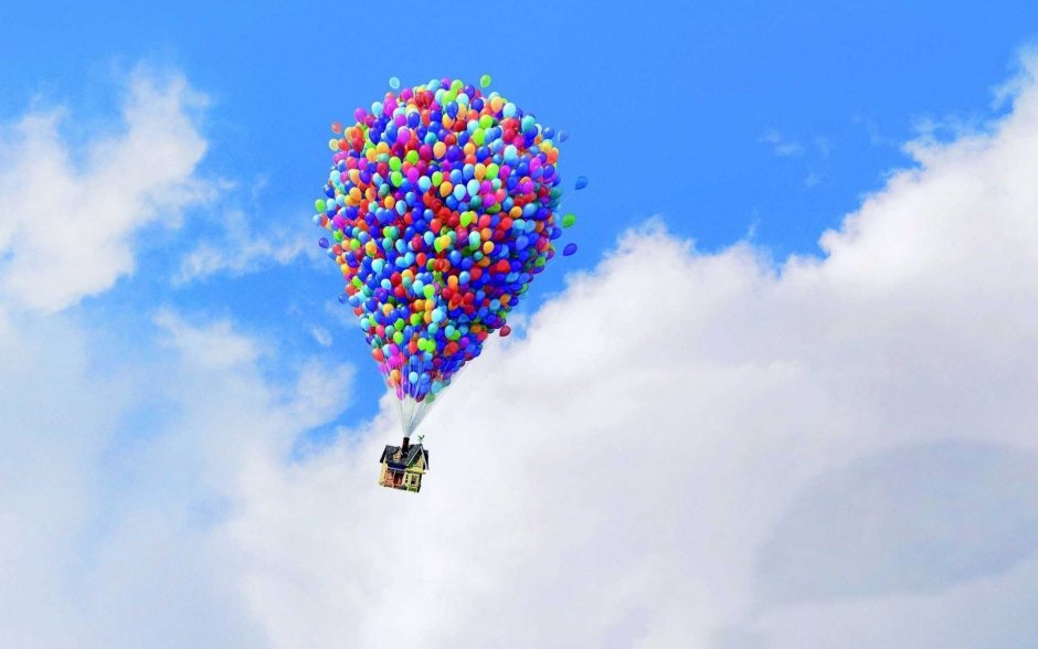 Воздушные шарики в небе