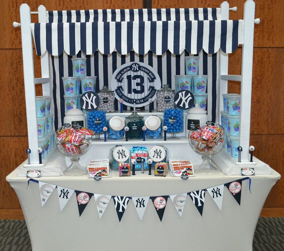 Baseball Birthday Party Table