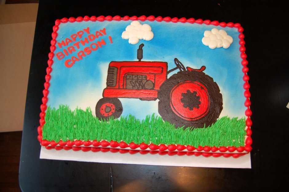 Торт красный трактор