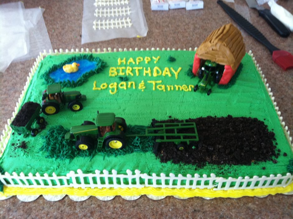 Торт с трактором для дедушки