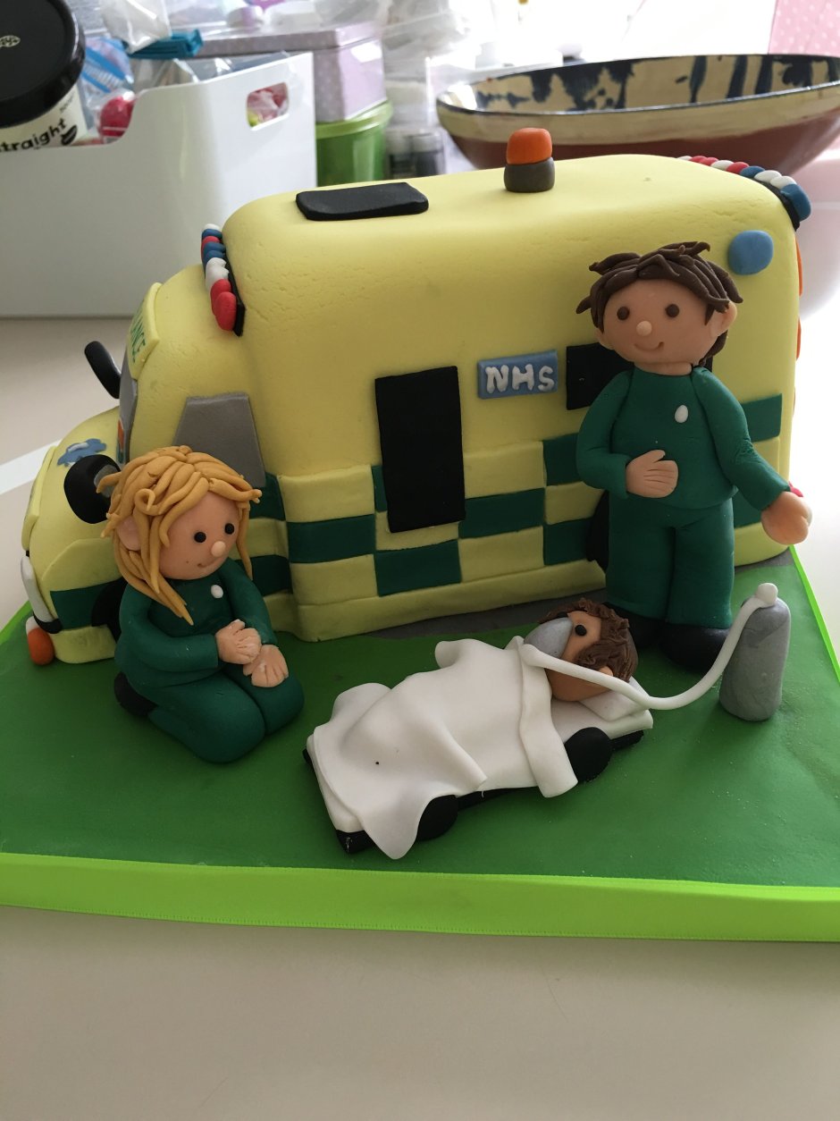 Торт для врача скорой помощи