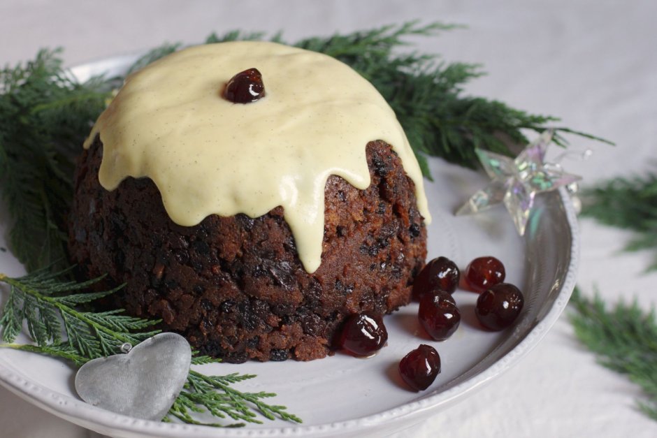 Christmas Pudding with Custard