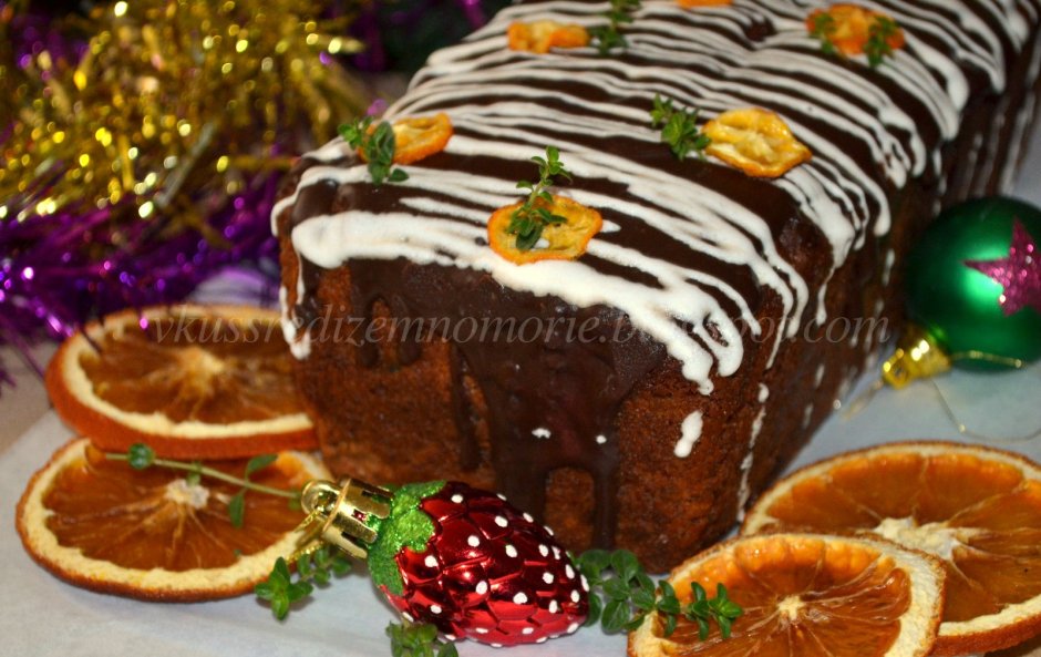 Рождественский кекс с шоколадной глазурью