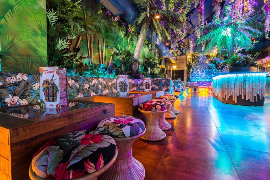 Tiki Bar Tropical Стрежевой