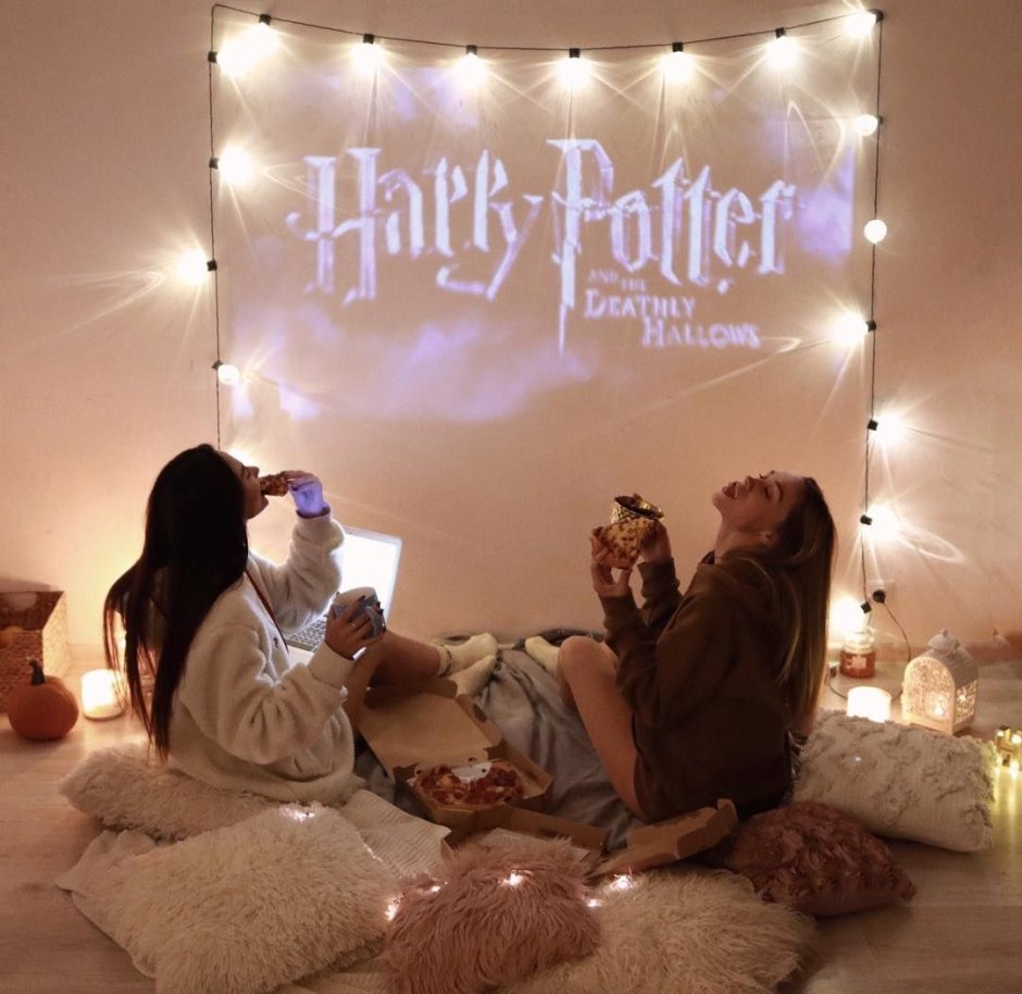 Luna & Harry - Sleepover