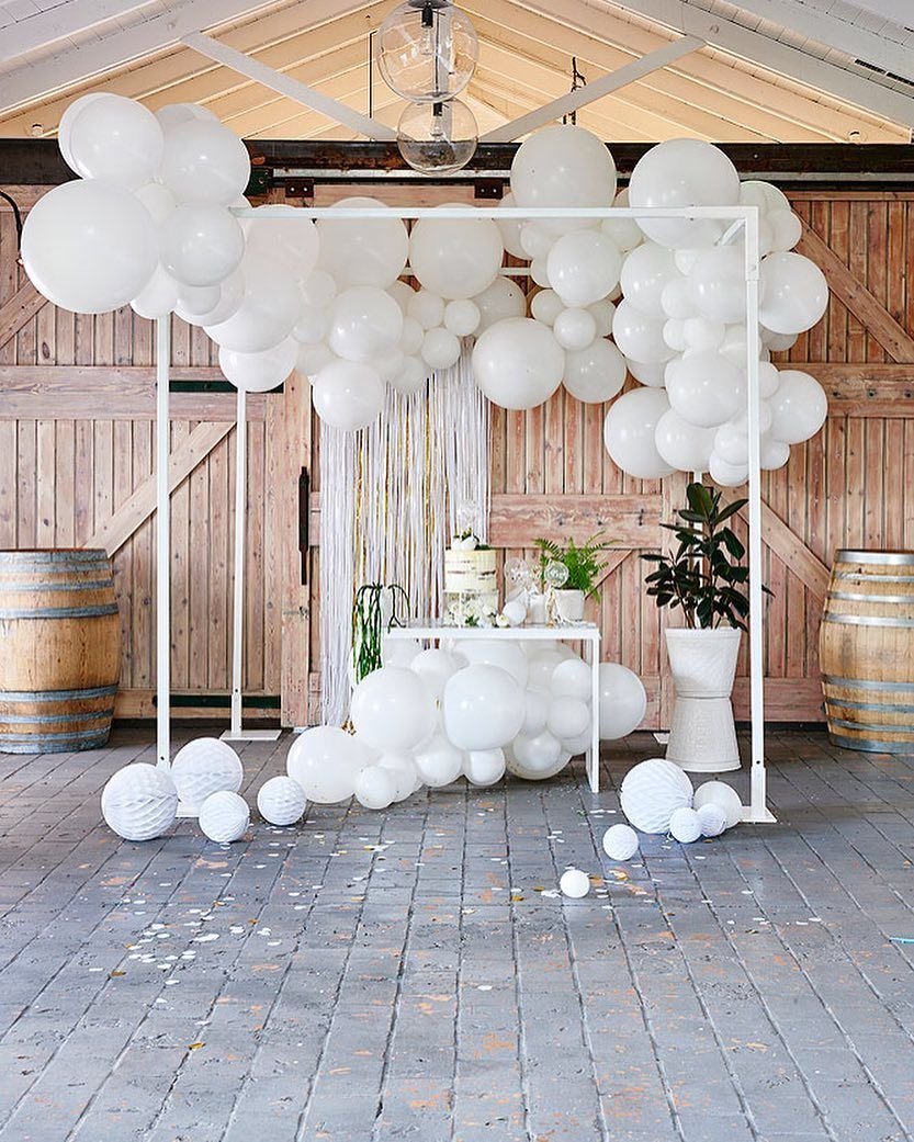 Украшение шарами на свадьбу