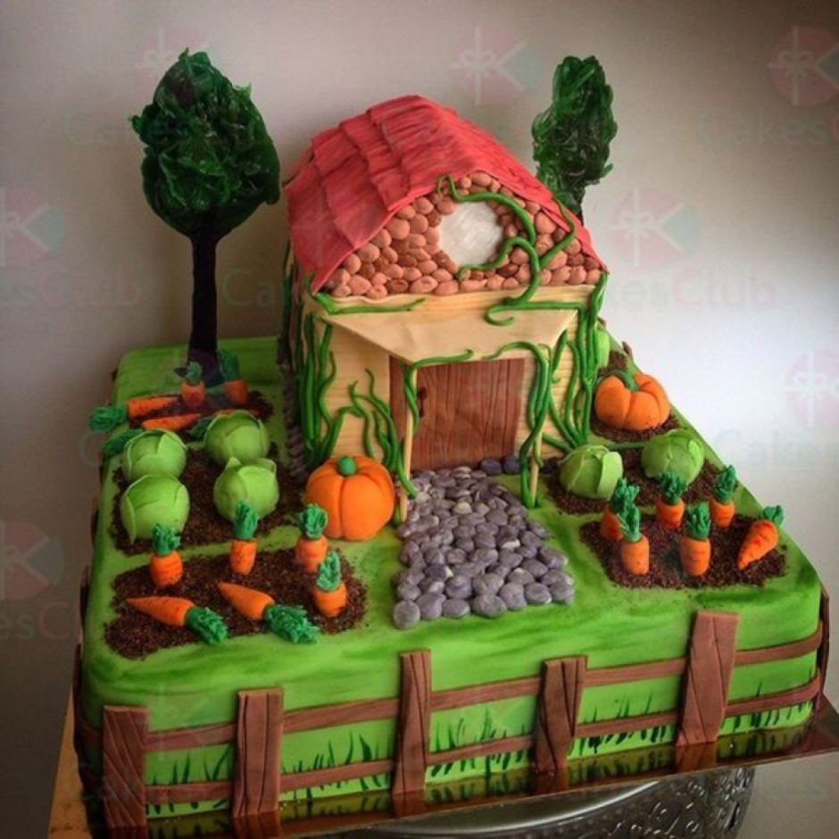 Торт с домиком и огородом