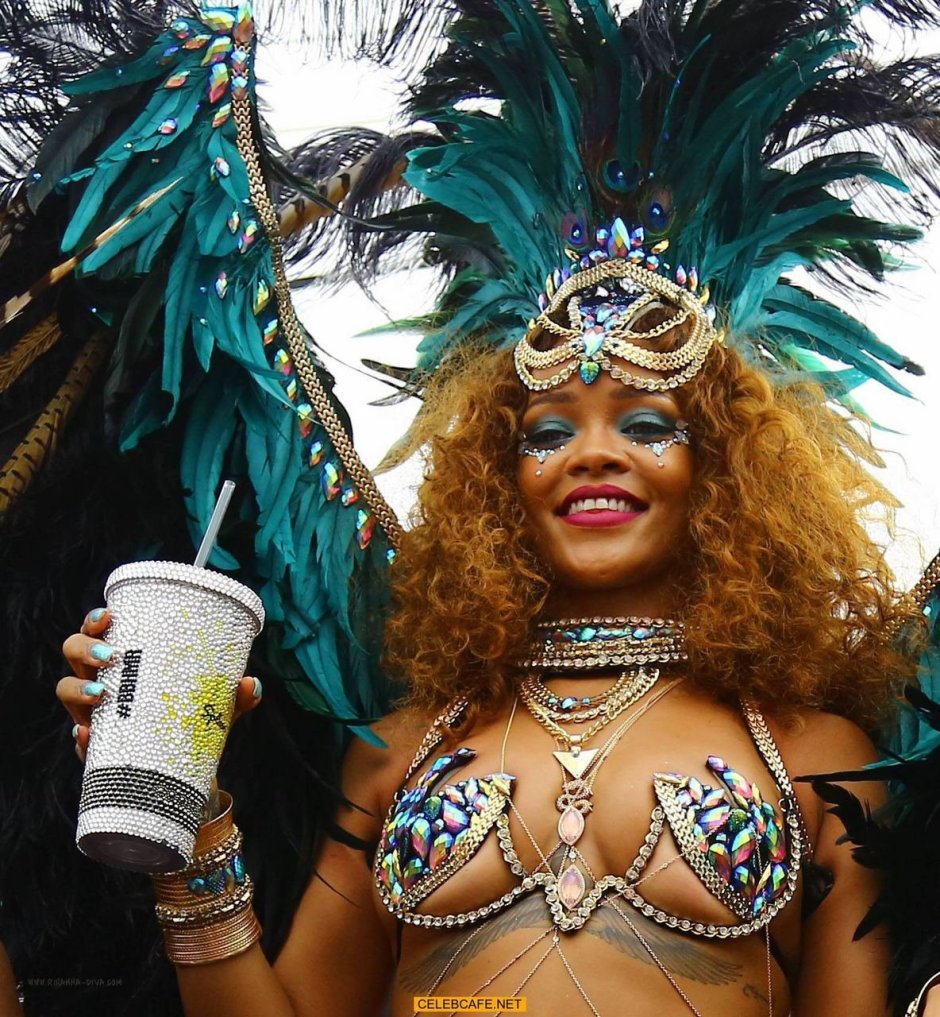 Рианна на карнавале в Рио