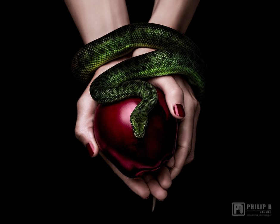 Ева и змей искуситель