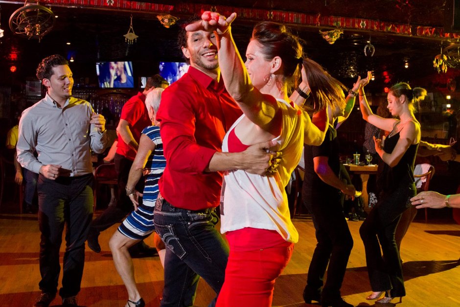 Латиноамериканские социальные танцы