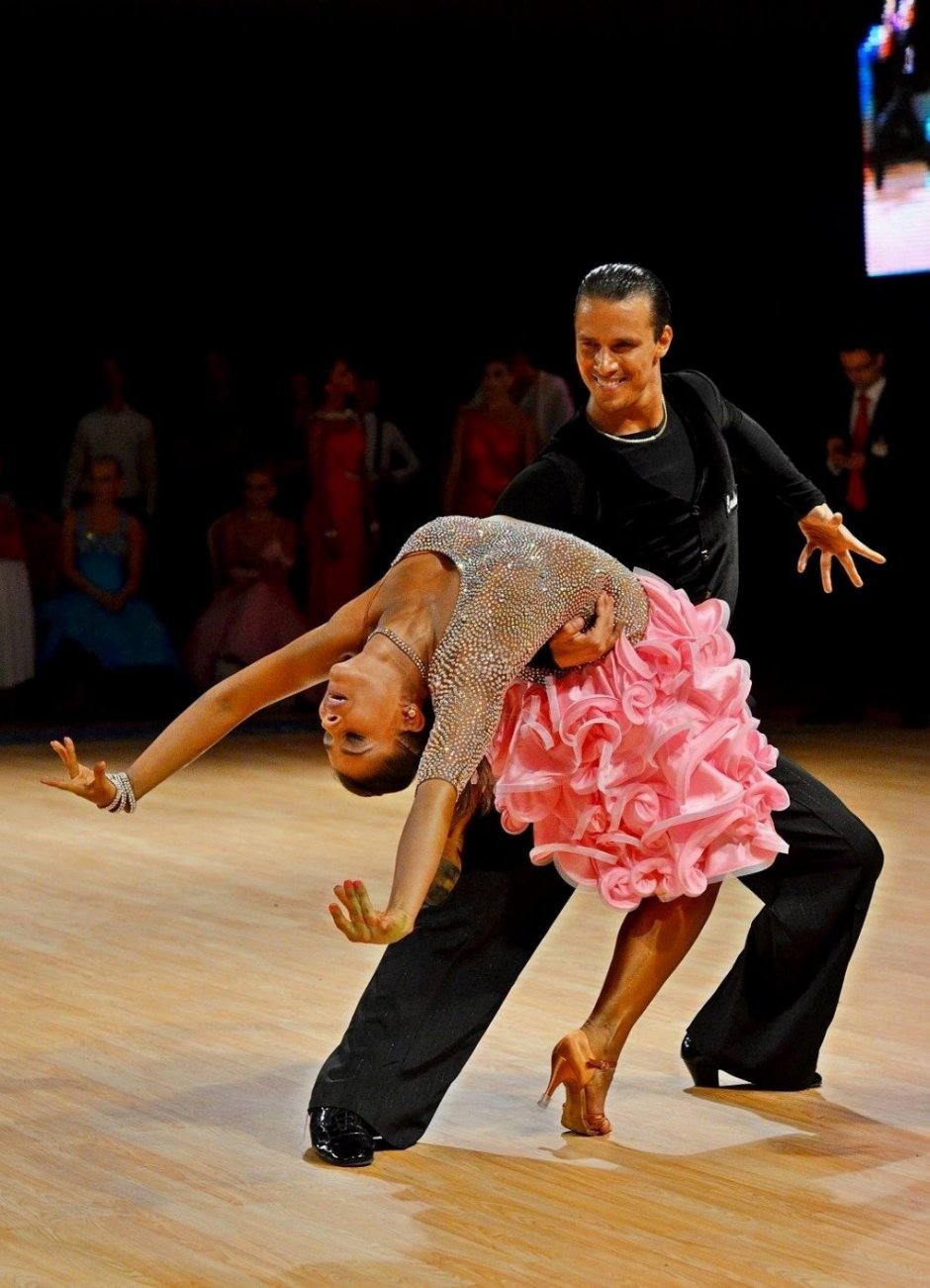 Латиноамериканские танцы соревнования
