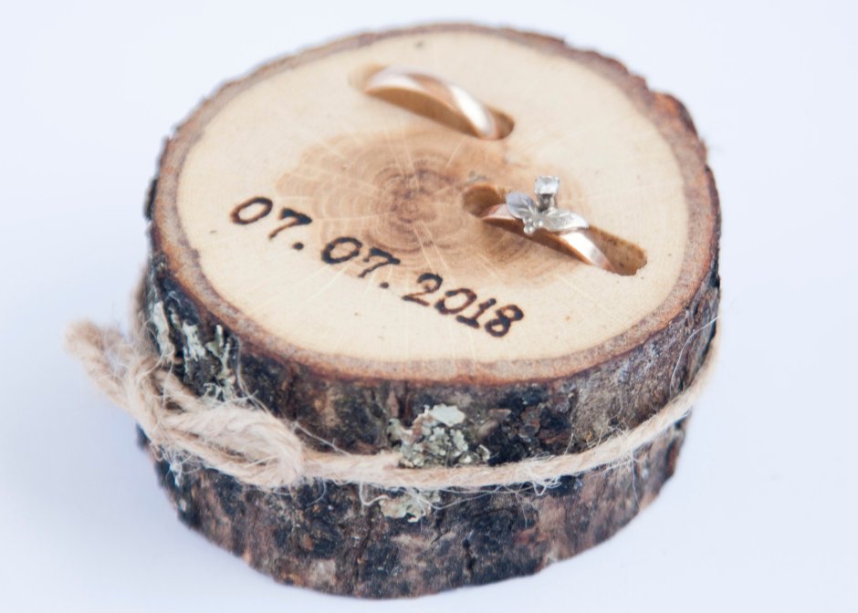 Символ деревянной свадьбы