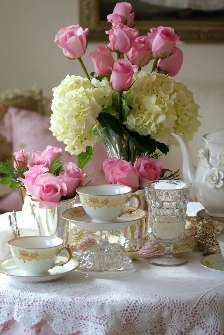 Утренний чай и цветы