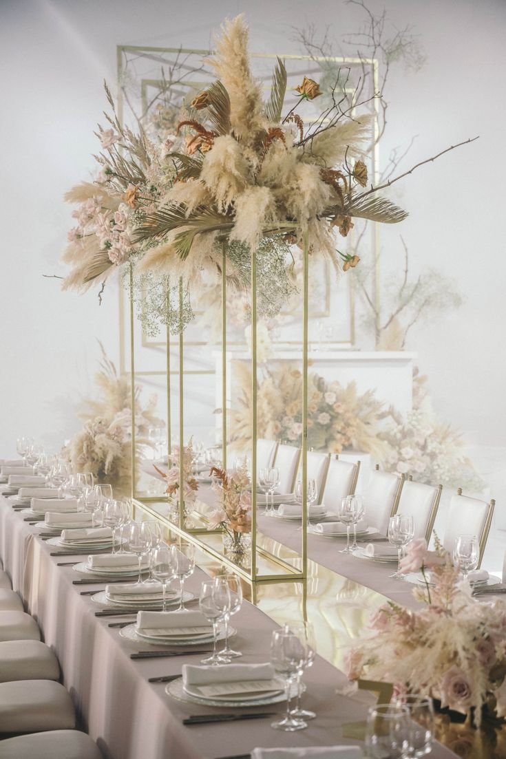 Украшение на свадебный стол из сухоцветов