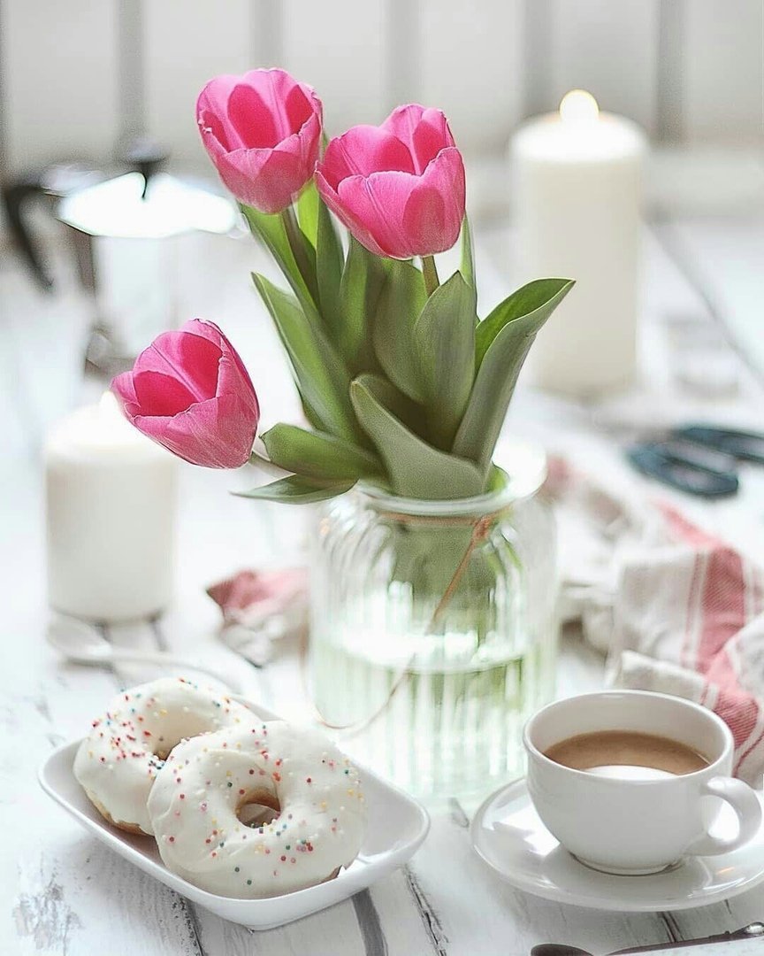 Розовые тюльпаны доброе утречко