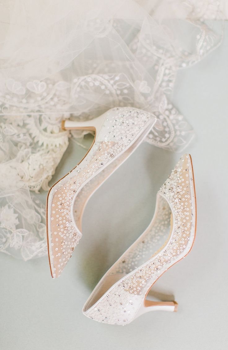 Туфли на свадьбу для невесты блестящие