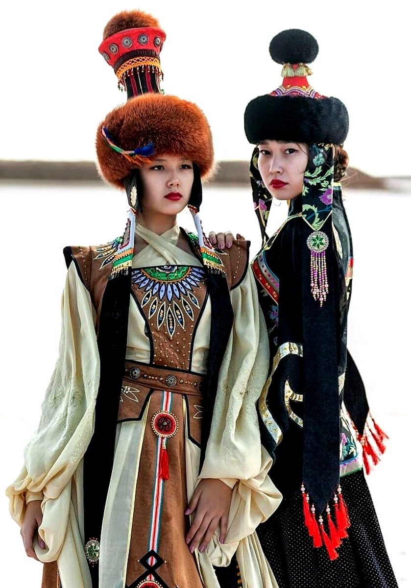 Монгольский костюм