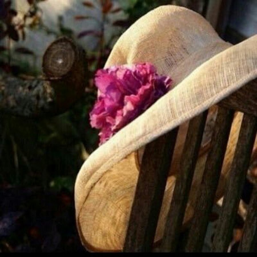 Шляпа деревенская с цветком