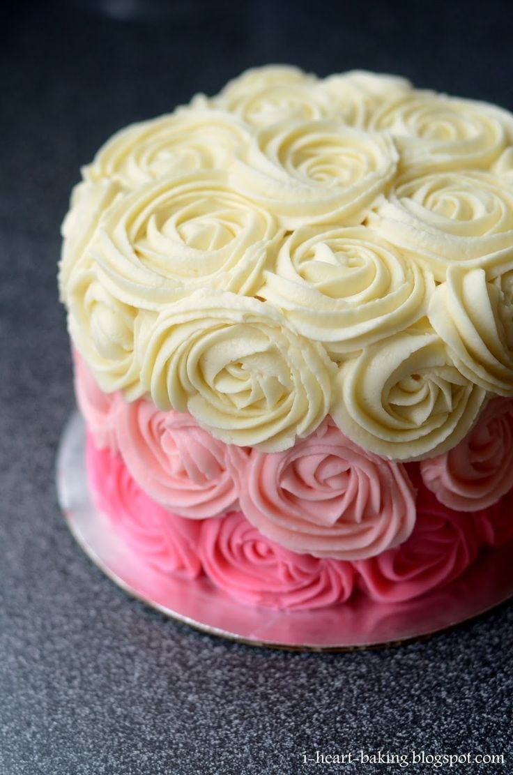 Украшение торта розами из крема