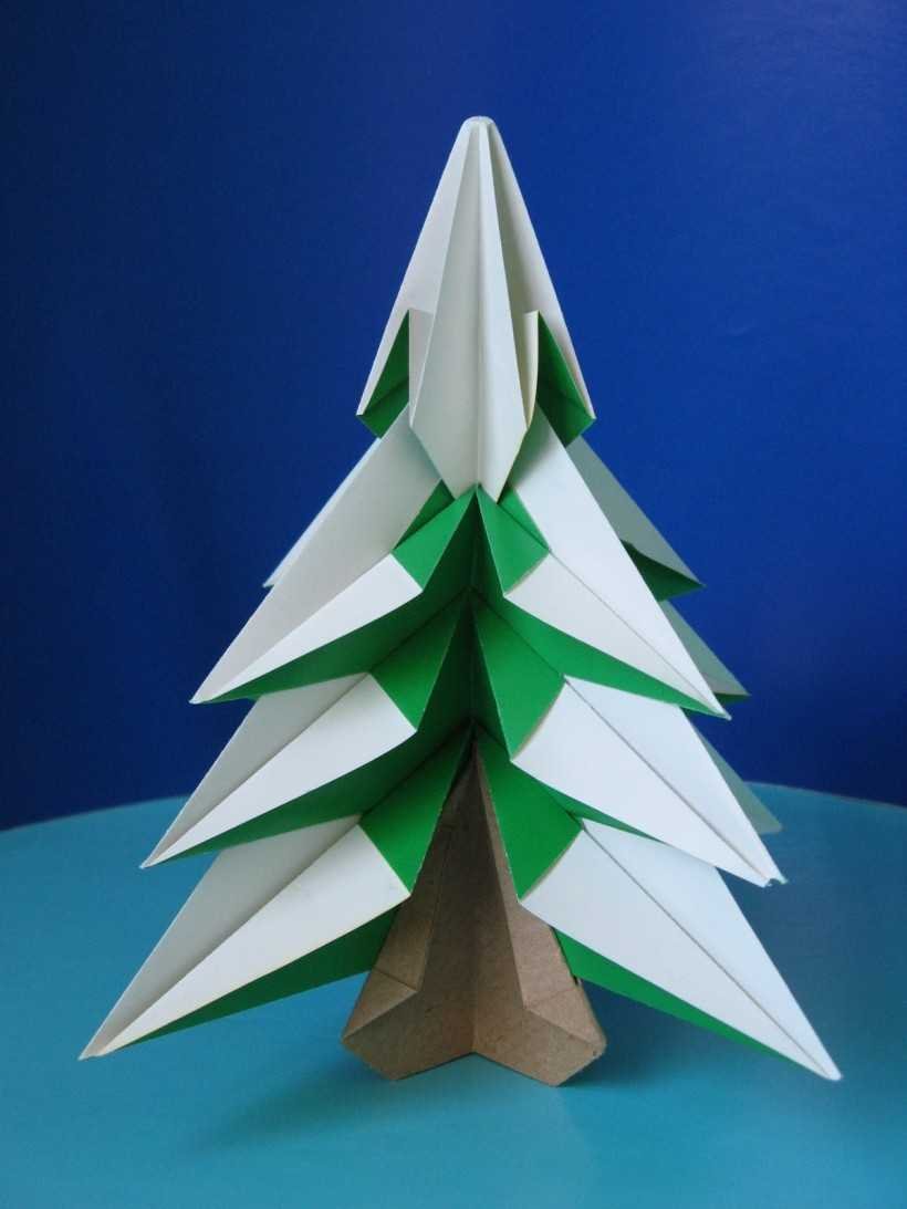 Новогодняя елка в технике оригами