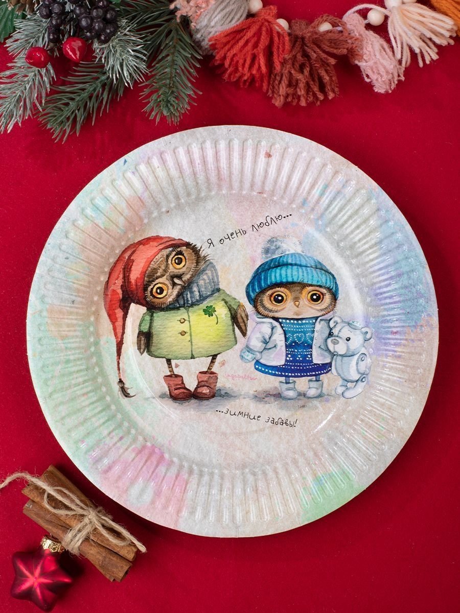 Новогодние одноразовые тарелки