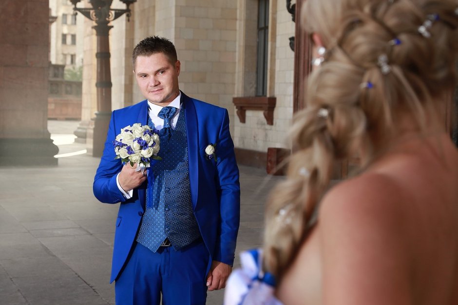 Свадебный синий костюм для жениха и невеста