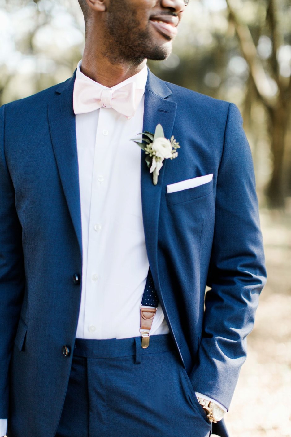Свадебный костюм для жениха синего цвета