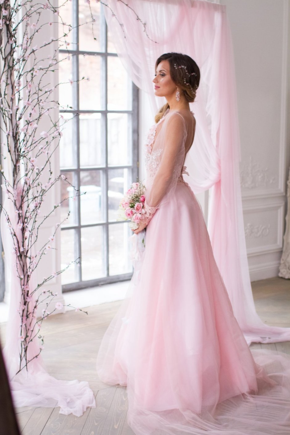 Платье свадебное нежное розовое