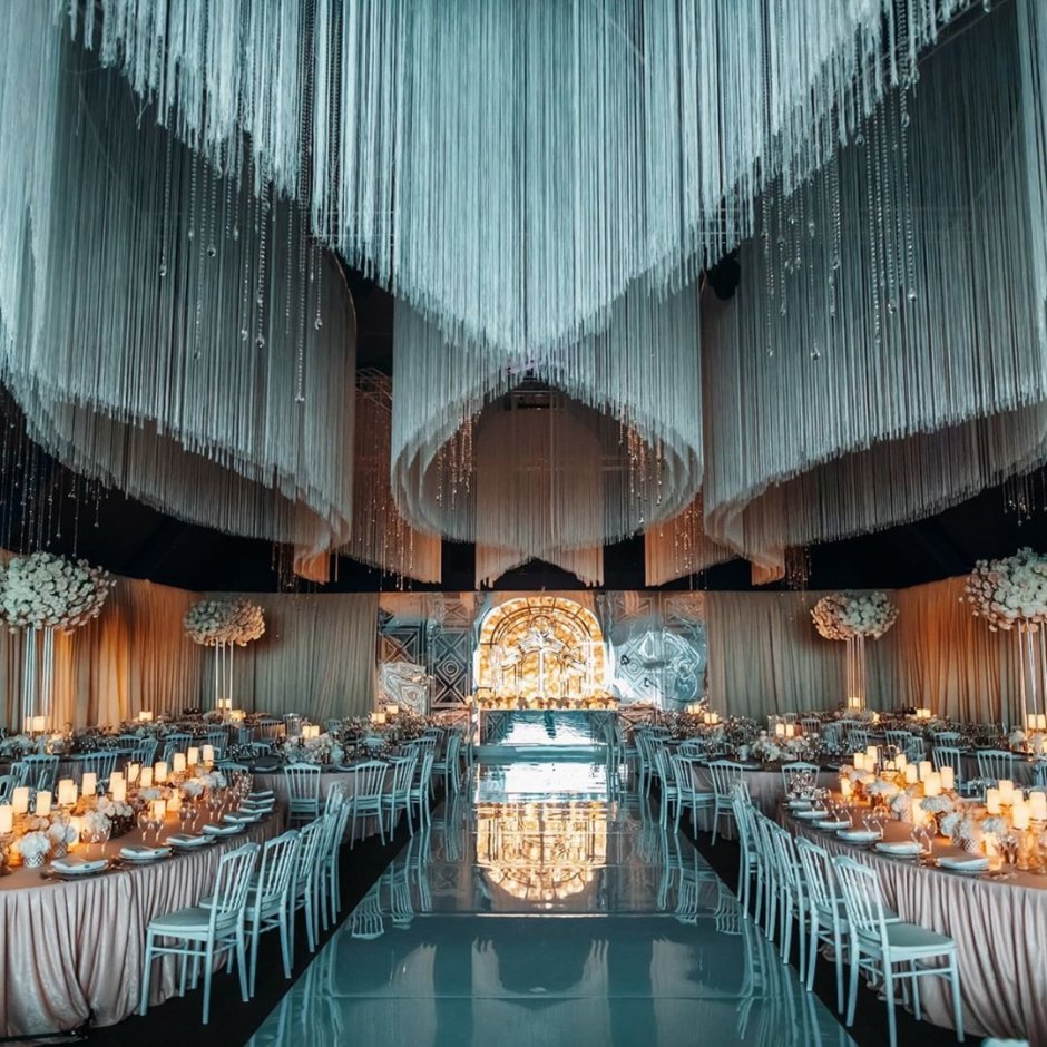 Шикарный зал для свадьбы