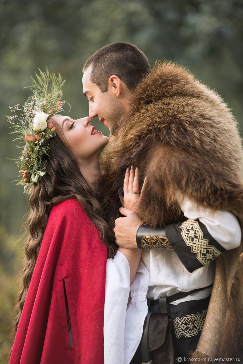 Свадебное платье в стиле викингов
