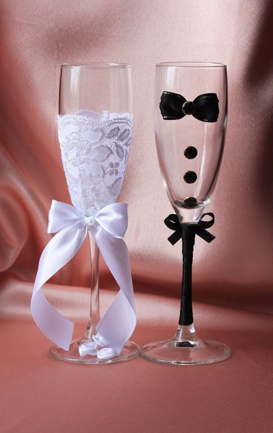 Декор свадебных бокалов