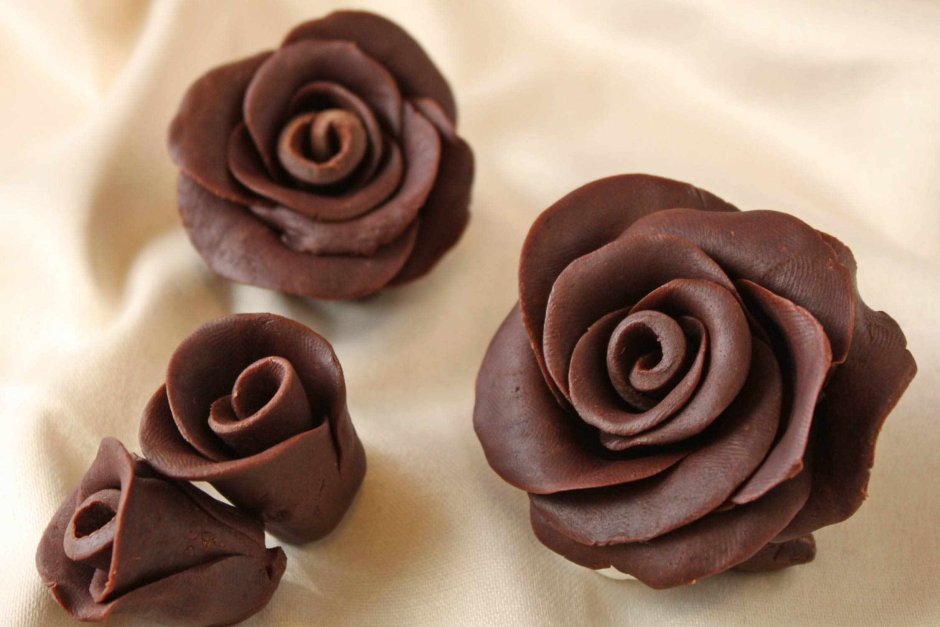 Цветы из шоколада